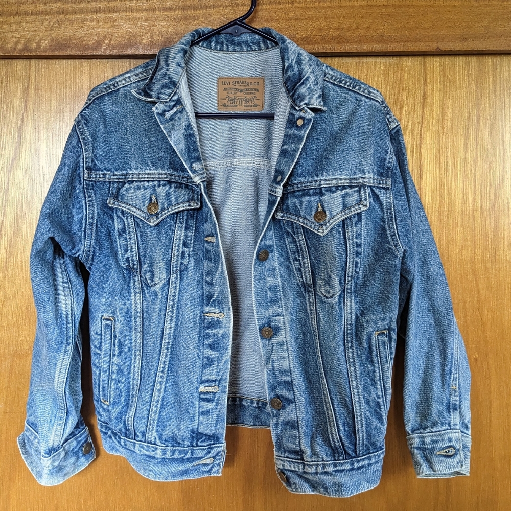 Levi Strauss Original Riveted Blue Jean Jacket  Denim Washed